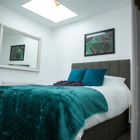 Modern Townhouse Apartment With Free Parking And Wifi Stratford-upon-Avon Esterno foto
