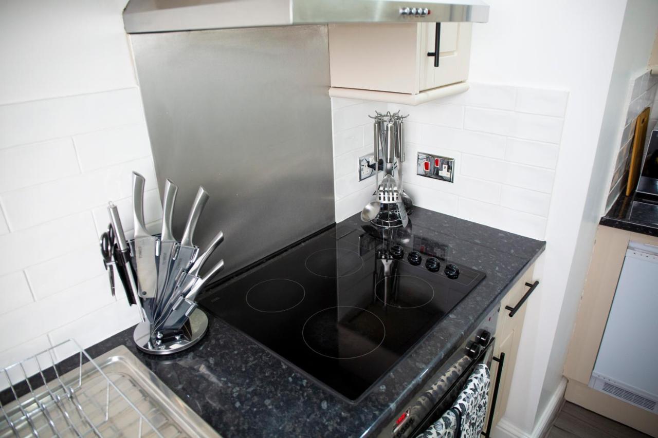 Modern Townhouse Apartment With Free Parking And Wifi Stratford-upon-Avon Esterno foto
