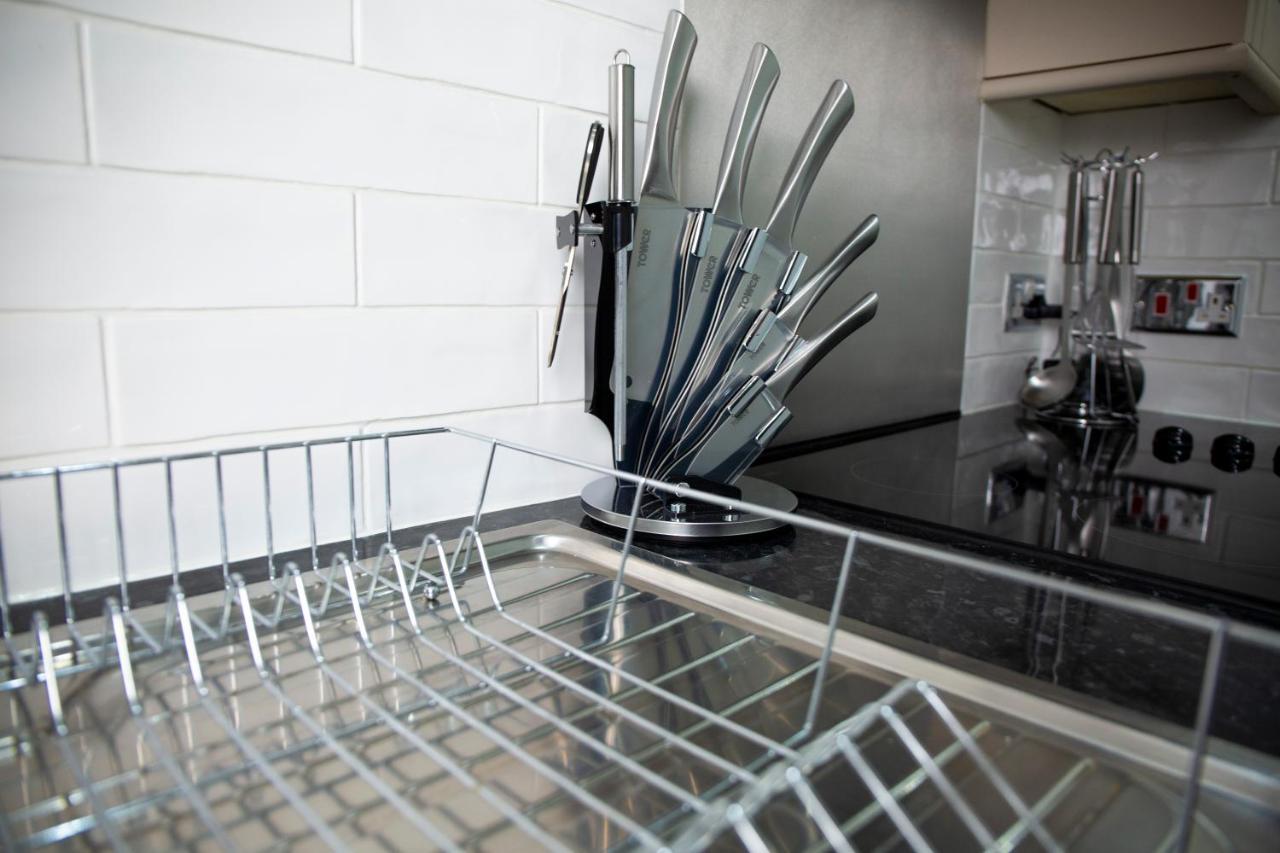 Modern Townhouse Apartment With Free Parking And Wifi Stratford-upon-Avon Esterno foto